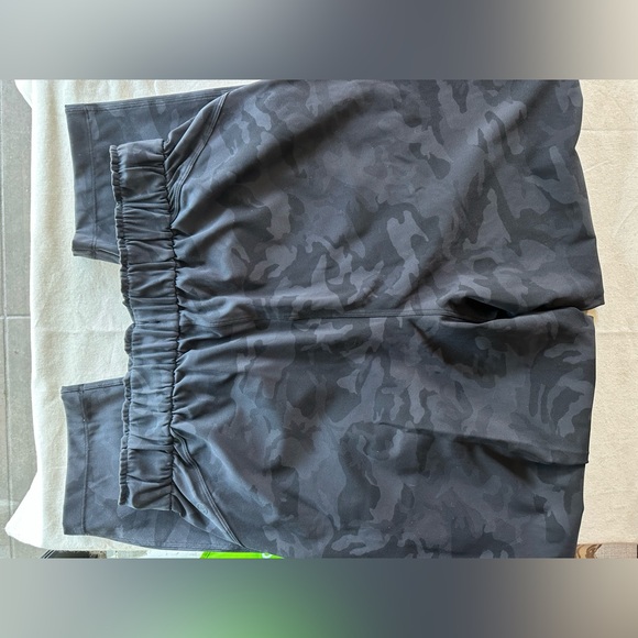Lululemon Black Camouflage Pants - Picture 2 of 4